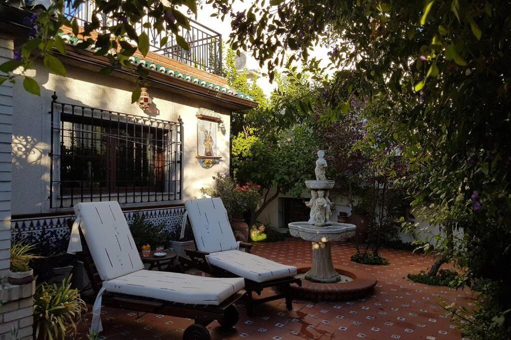 Casa En Granada Con Hermoso Jardin, Parking Calle Exterior photo